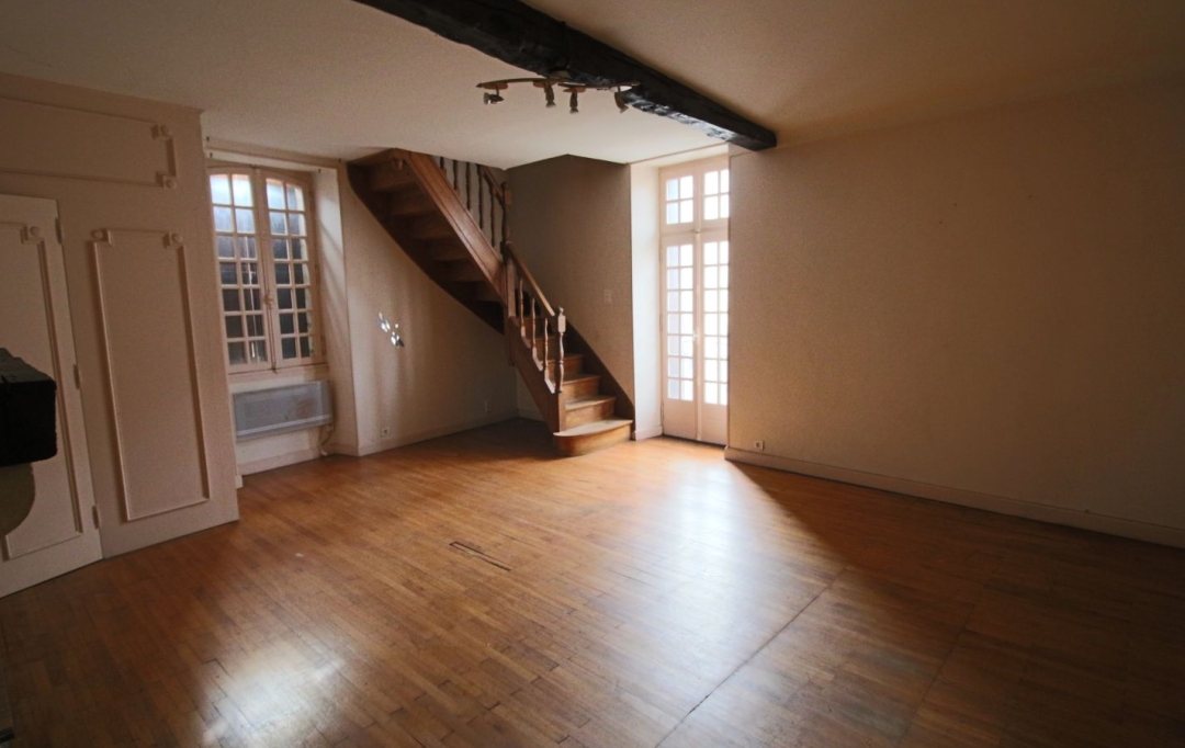 FACTORIMMO : Maison / Villa | PUY-L'EVEQUE (46700) | 260 m2 | 116 600 € 